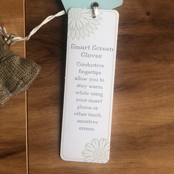 Mud Pie Smart Screen Woman’s Knit Gloves - Picture 6 of 7